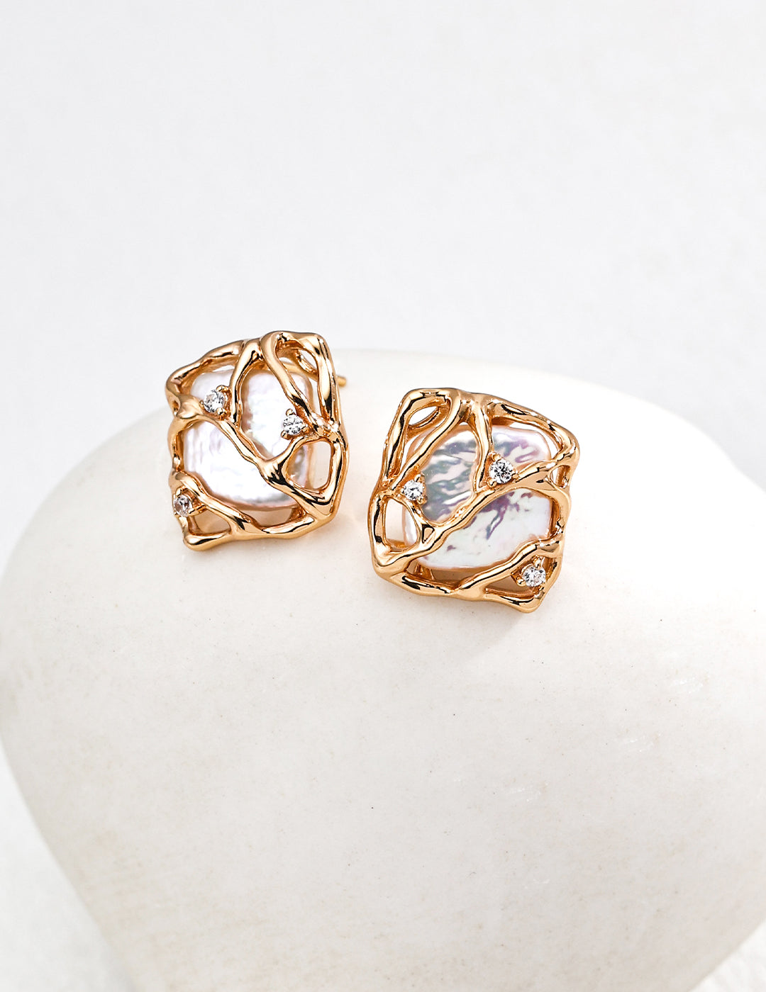 Vine Pearl Square Earrings